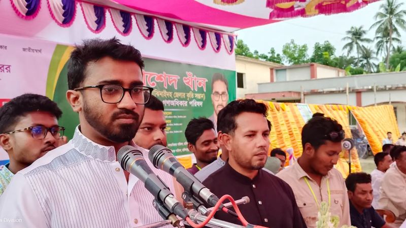 চাঁদাবাজ দখলবাজরা গণঅভ্যুত্থানের সঙ্গে ছিল না: রাশেদ